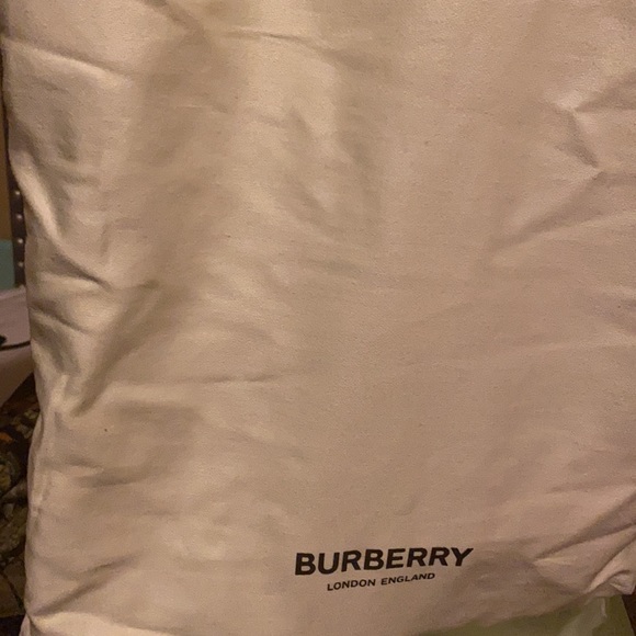 100% Authentic !!! - Burberry Draw String Pouch - Picture 4 of 9